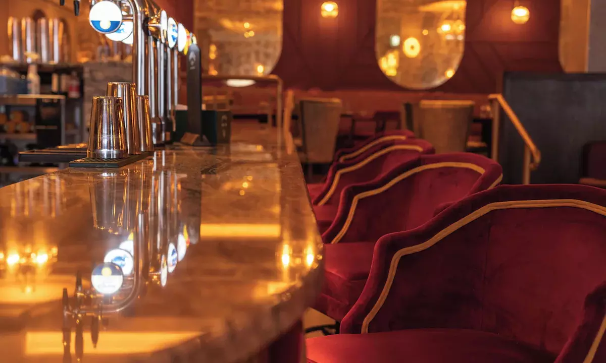 Craigavon: Double Room with Breakfast