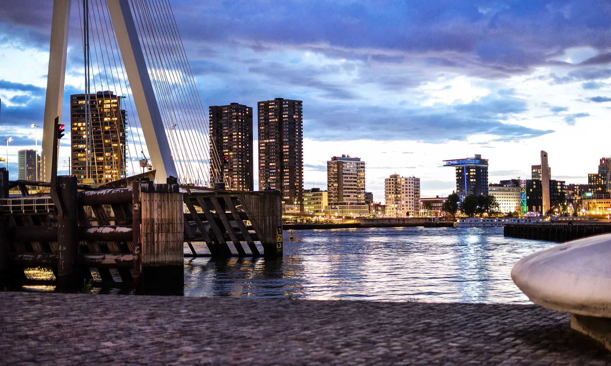 Rotterdam: kleines oder Komfort-Doppelzimmer, opt. mit Frühstück