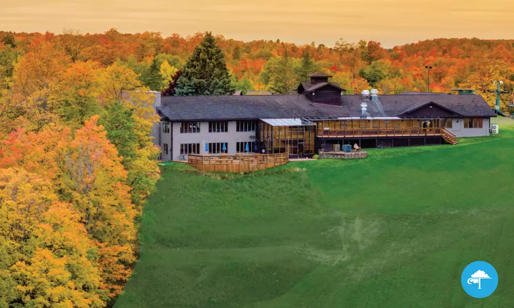 Plan your summer escape with dining credit and outdoor perks