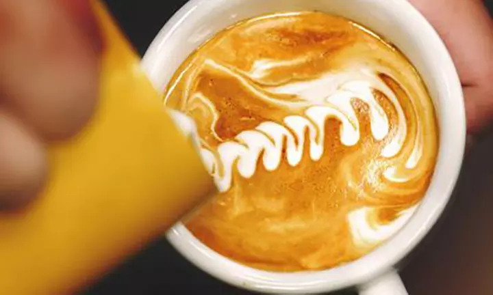 4-stündiger Latte Art Kurs für 1-2 Personen in karibischer Atmosphäre