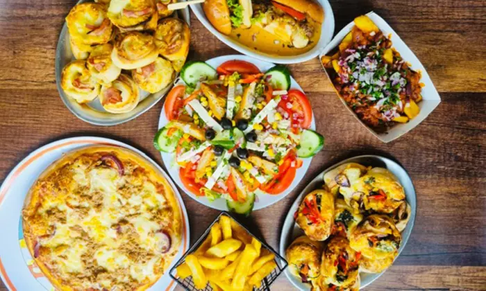 Pizza nach Wahl inkl. Dessert für 1 - 4 Pers.