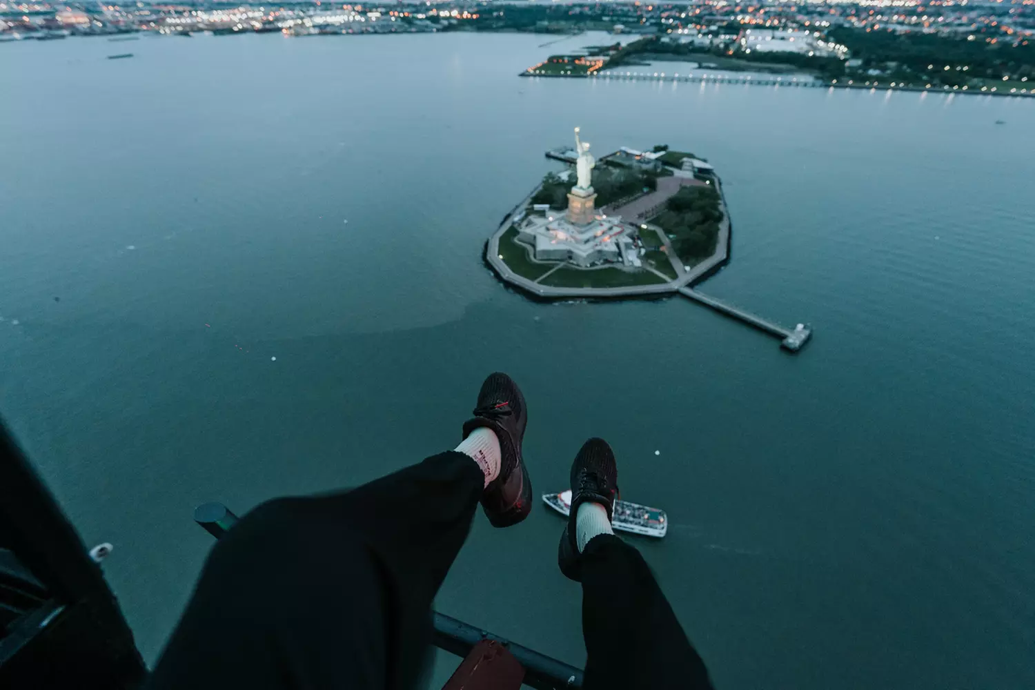 Private NYC Helicopter Tour: Statue of Liberty or Brooklyn in Linden