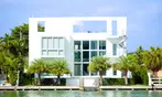 90-Minute Celebrity Homes and Millionaire Mansions Boat Tour