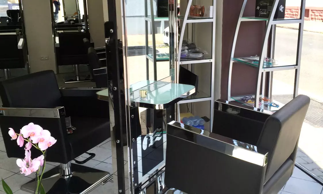 Haarschnitt inkl. Haarkur, opt. mit Farbe, Strähnchen, Balayage & mehr