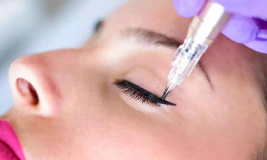 Efectos duraderos para una mirada impactante y cejas impecables