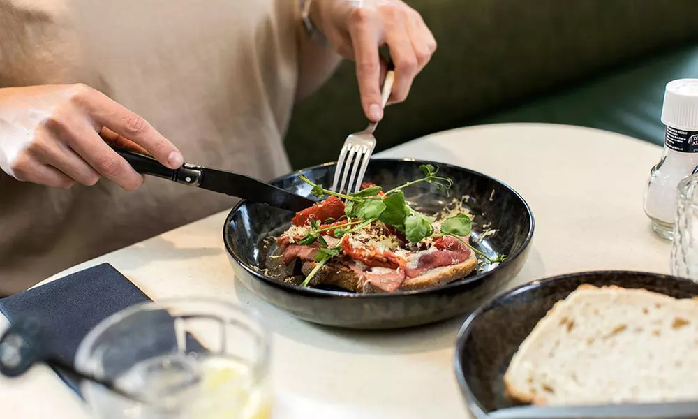 Rotterdam: kleines oder Komfort-Doppelzimmer, opt. mit Frühstück