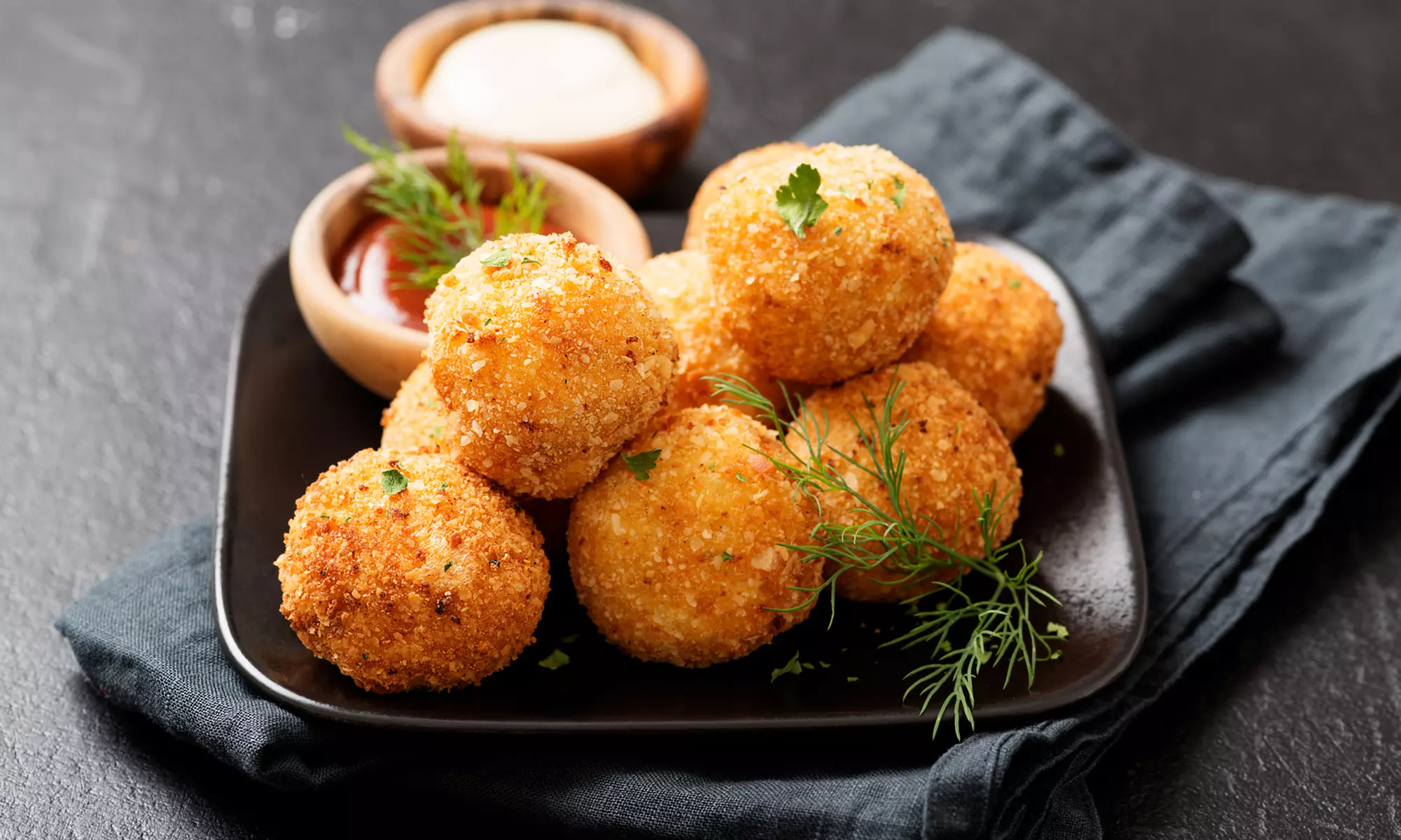 Amour et saveur dans vos assiettes au restaurant Les Amis Dinent