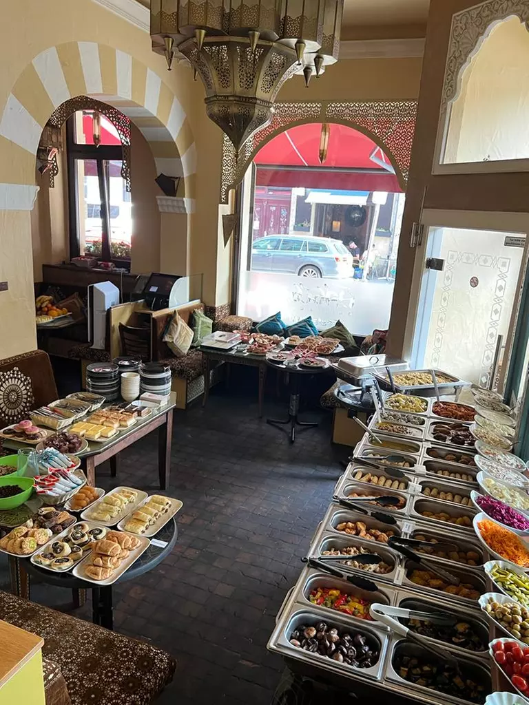 Fernöstlicher Sonntags-Brunch