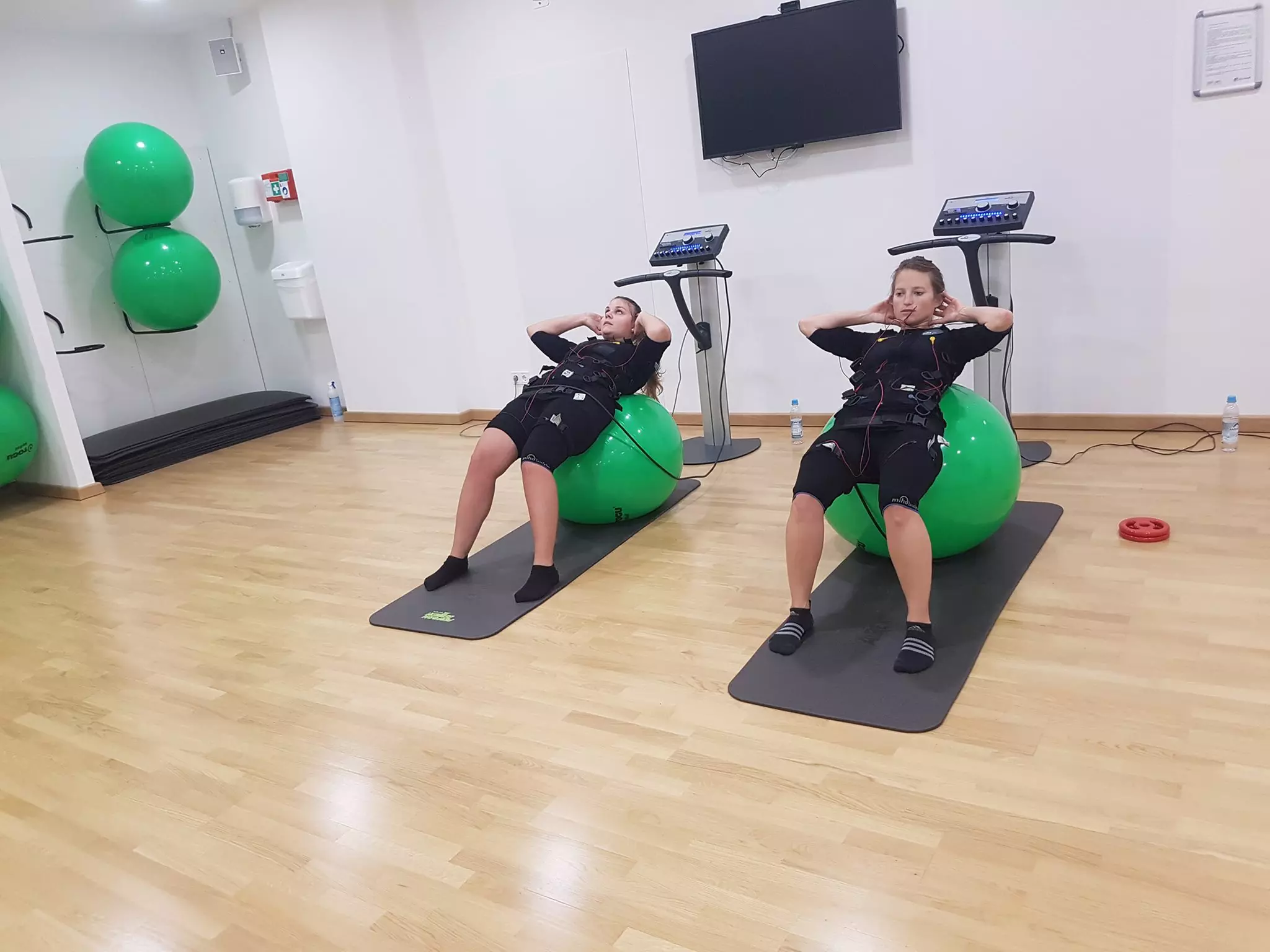 Bis zu 57% Rabatt auf den EMS (elektrische Muskelstimulation) bei Be Vit Benchmark For Vitality