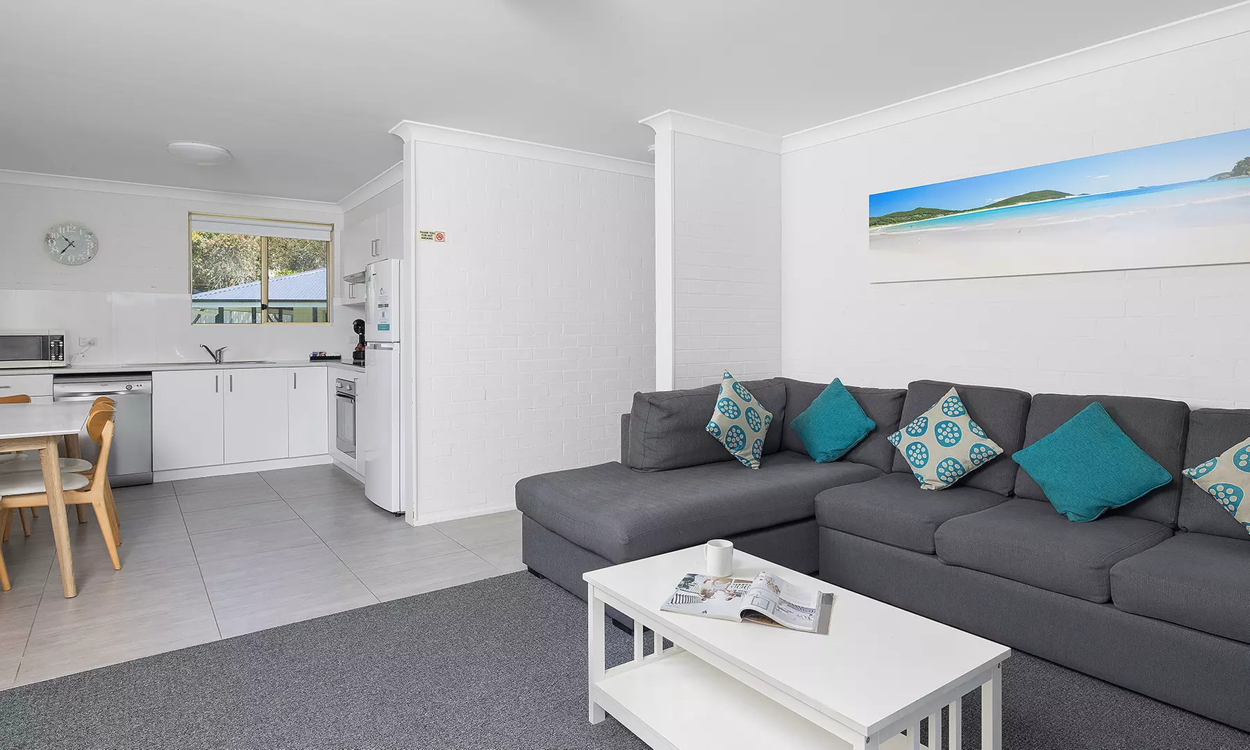 Port Stephens: Apartments with Wine and Late Checkout up to 6
