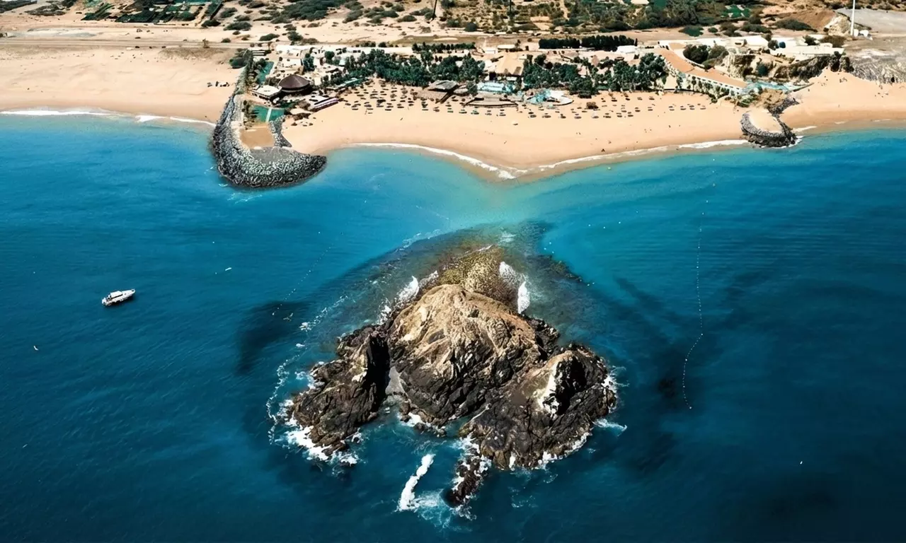 Basic Try Dive Including Equipment or Scuba Diving for One or Two