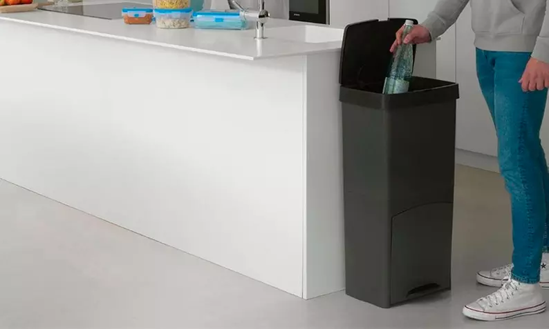 70L Recycling-Behälter mit Fußaktuato