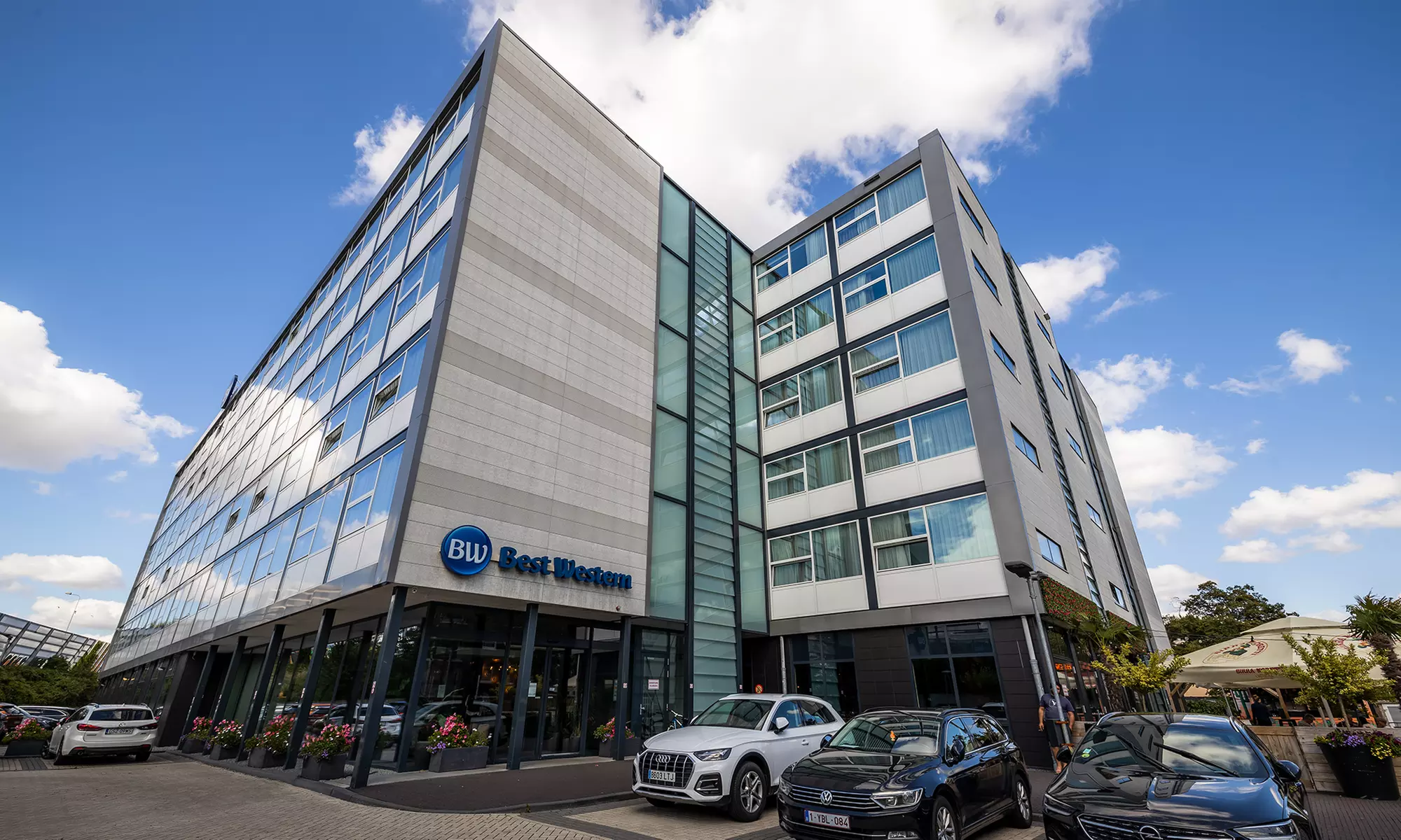 Standard-Doppelzimmer mit 1 oder 2 Betten inkl. Begrüßungsgetränk, Frühstück und Parkrabatt für 2 Personen