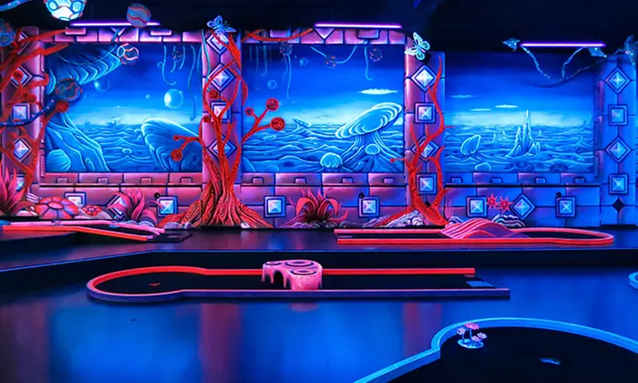 3D-Schwarzlicht-Minigolf für 2 bis 8 Personen