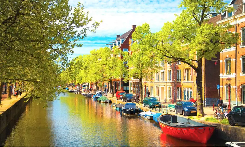 Amsterdam: Doppel- od. Familienzimmer mit Parken, opt. Frühstück