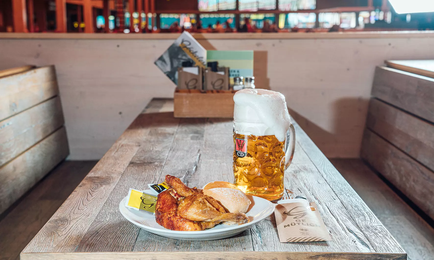 Stuttgarter Frühlingsfest mit 1/2 Göckele & Maß für 10 Personen