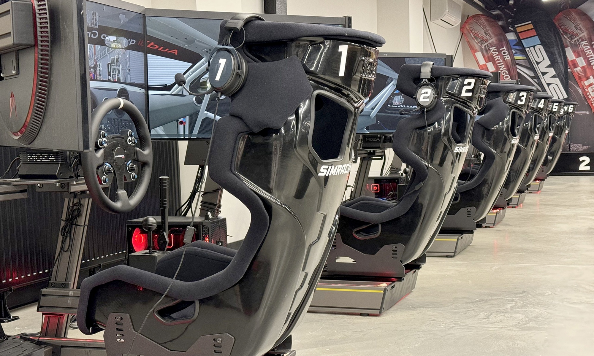 Do 33% zniżki na w Simracing School