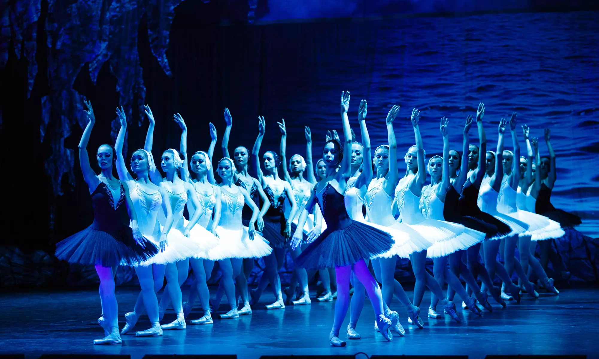 Schwanensee – Classico Ballett Napoli: 1 Ticket vom 3.12.25.-9.02.2026