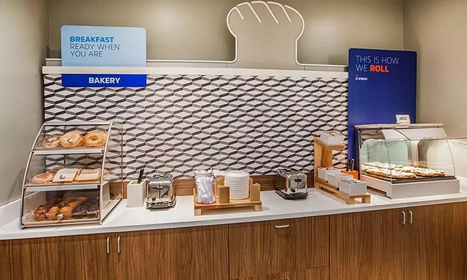 Stay at Holiday Inn Express Fishkill–Mid Hudson Valley, NY