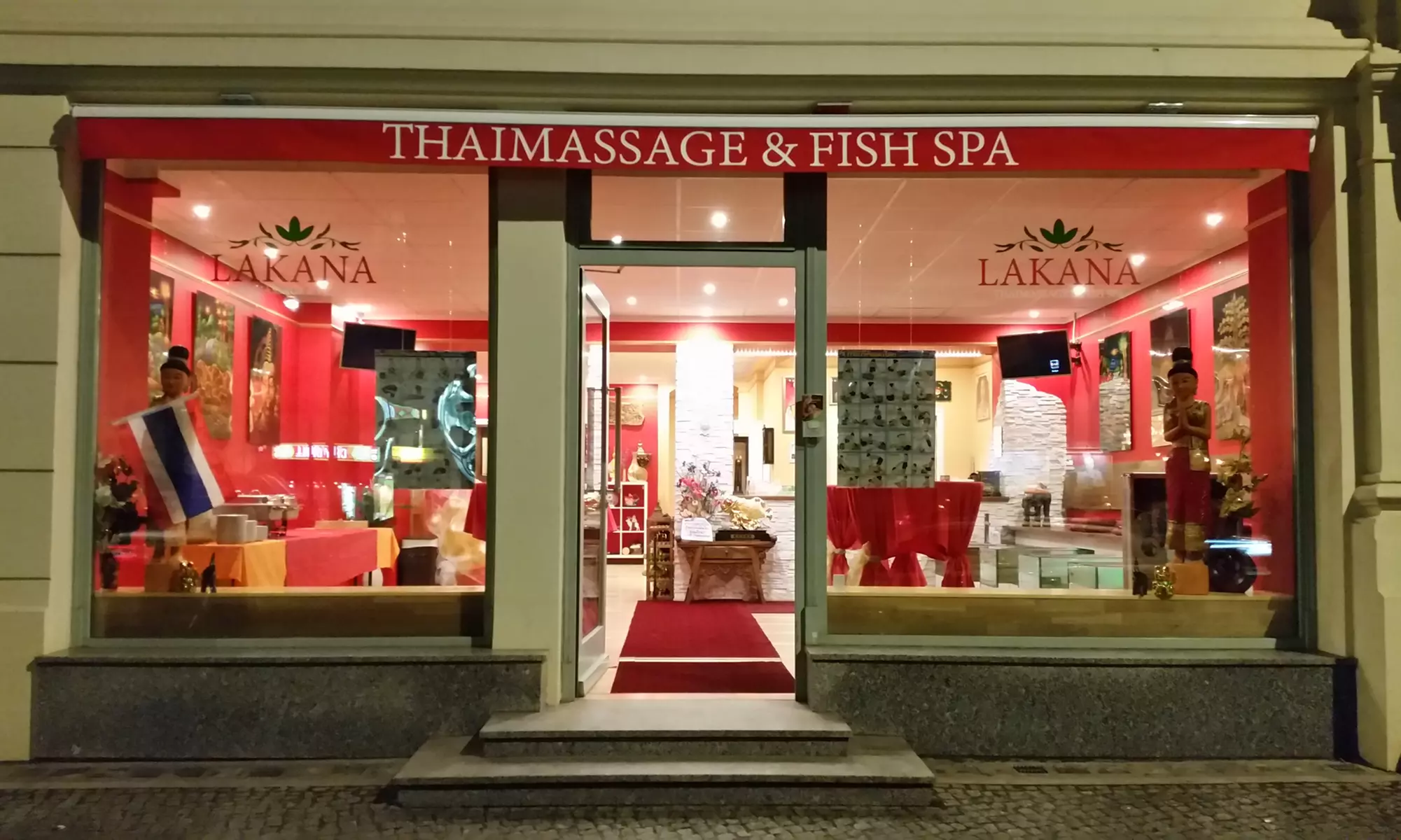 60 Min. Fisch-Spa & Thail. Fuß-Massage inkl. Ingwertee für 1 o 2 Pers.