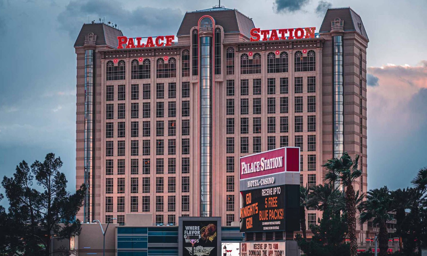 Member-Only Deal: 4-Star Luxury Rooms in Las Vegas w/ Casino Access