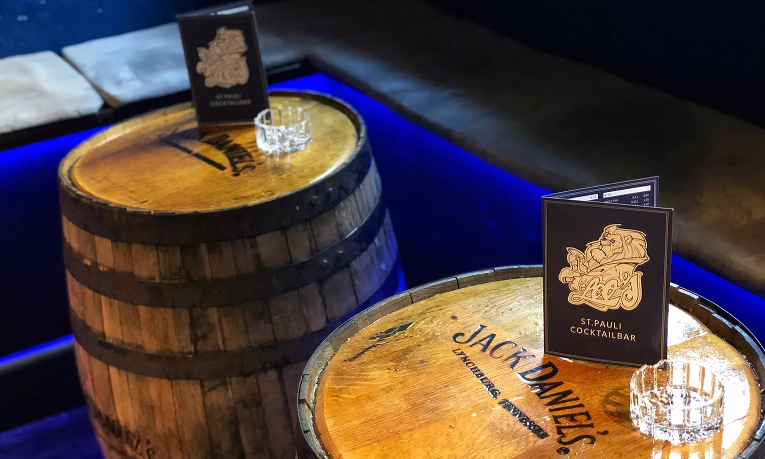 20 Shots / 2 Longdrinks / Flasche Hauschampagner