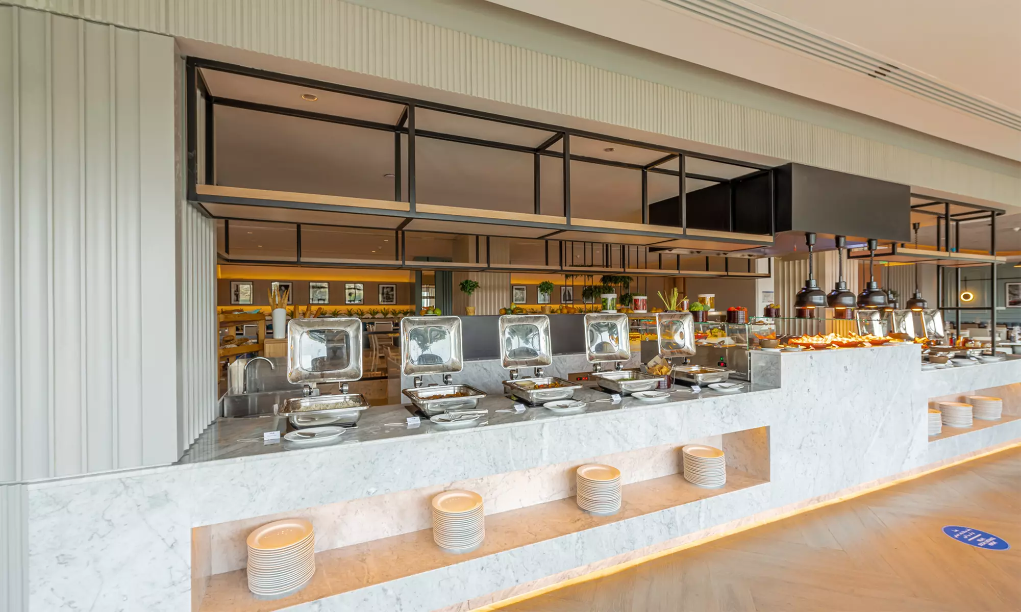 Delicious and Refreshing Lunch or Dinner Buffet with Beverages