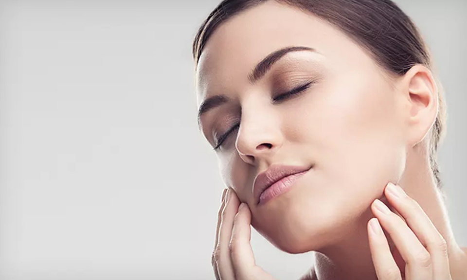 Limpieza facial de 60 minutos con opción a masaje en Rocío García