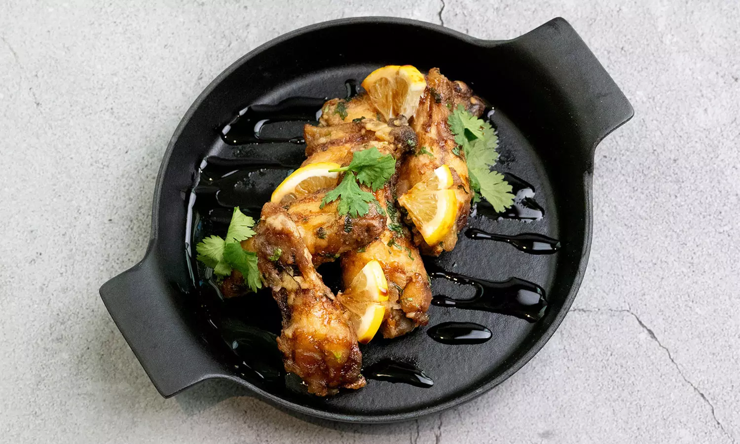 Free Flowing Beverages & 4-Course Set Menu