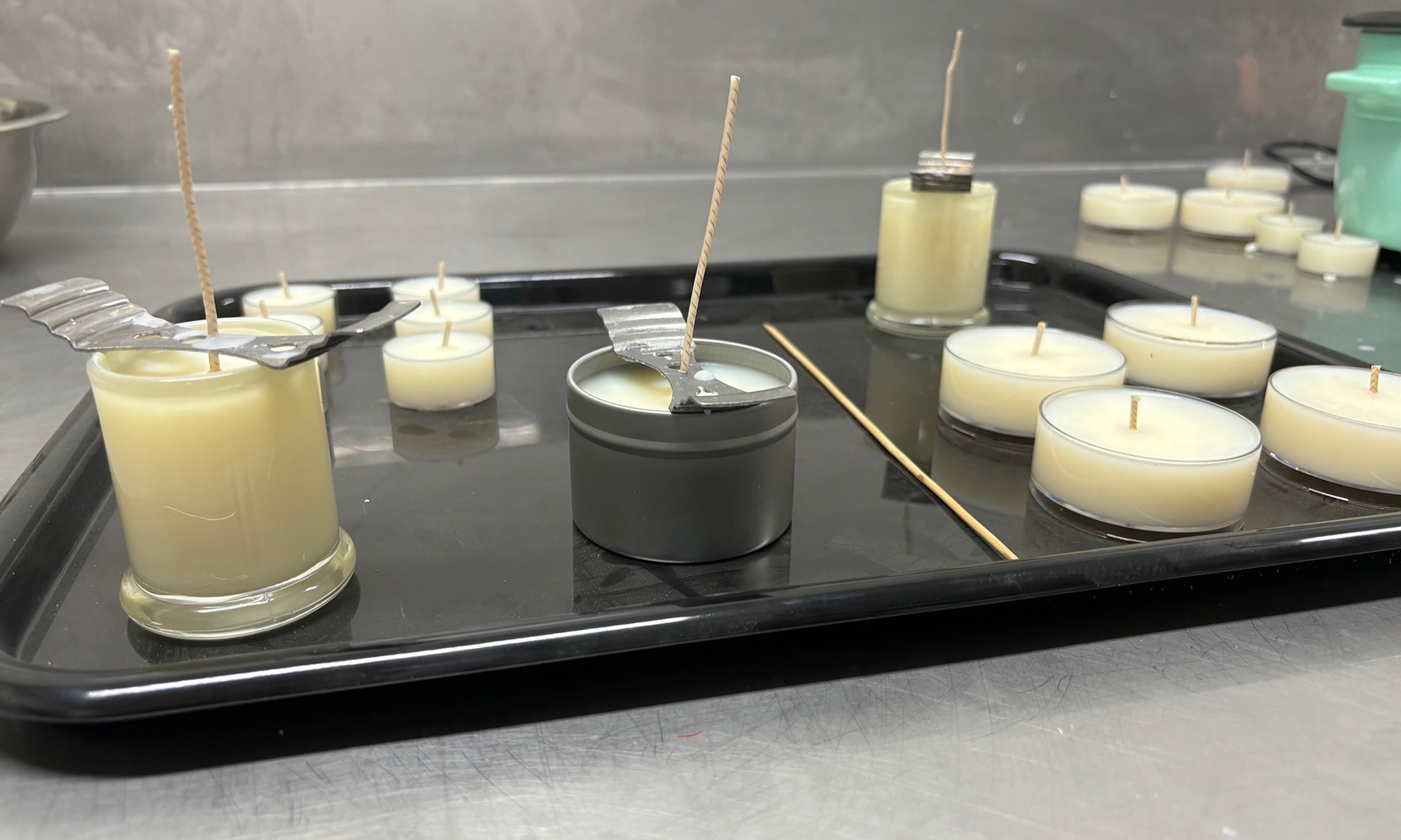 Up to 43% Off on Candle / Home Fragrance (Retail)