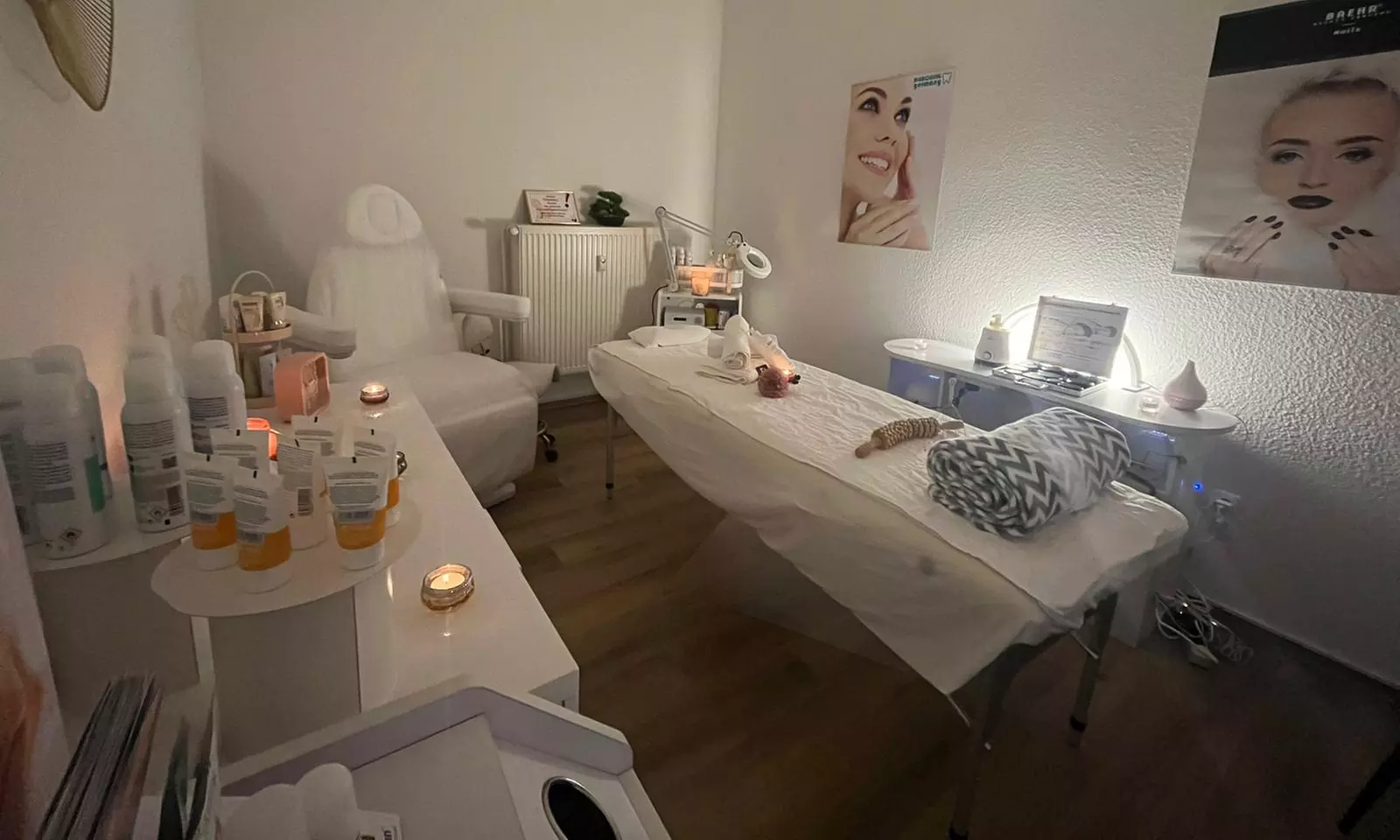 Strahlendes Lächeln in nur 45 Min.: Kosmetisches Zahn-Bleaching