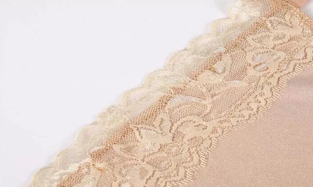 1x oder 3x Dekollete-Clou mit Spitze