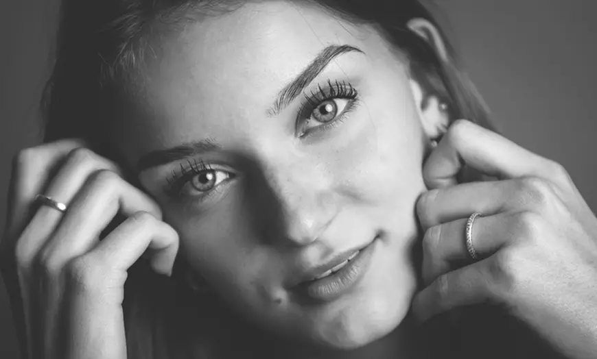 60 Min. Beauty Fotoshooting inkl. 2-5 Bildern + Geschenk