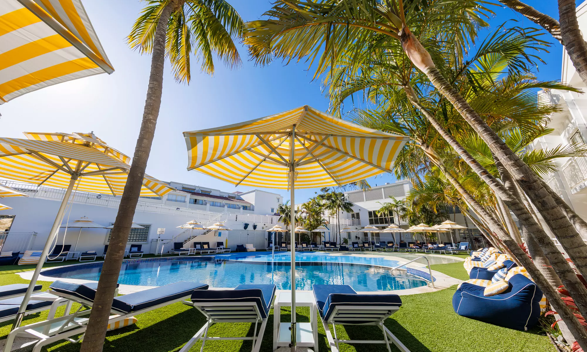 4* Shoal Bay: 2 or 3 Nights Bedroom Deluxe Stay with Shuttle Bus