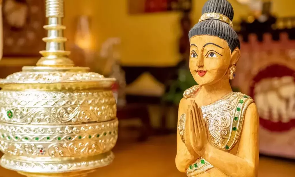 Traditionelle Thai-, Aromaöl- oder Rückenmassage für 1 Paar