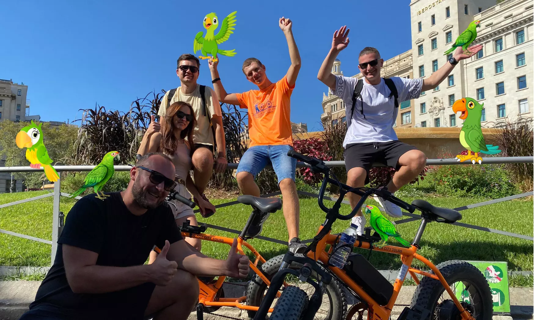 Tour guiado en bicicleta clásica o eléctrica por Barcelona
