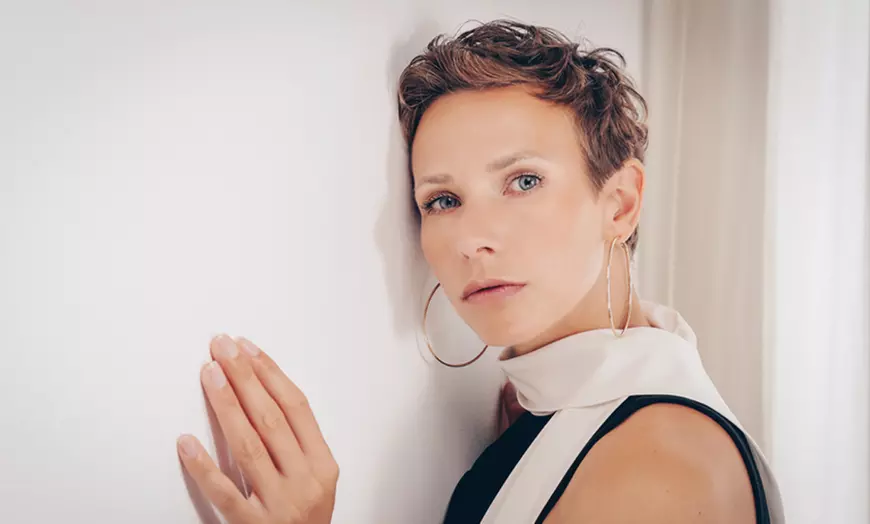 60 Min. Beauty Fotoshooting inkl. 2-5 Bildern + Geschenk