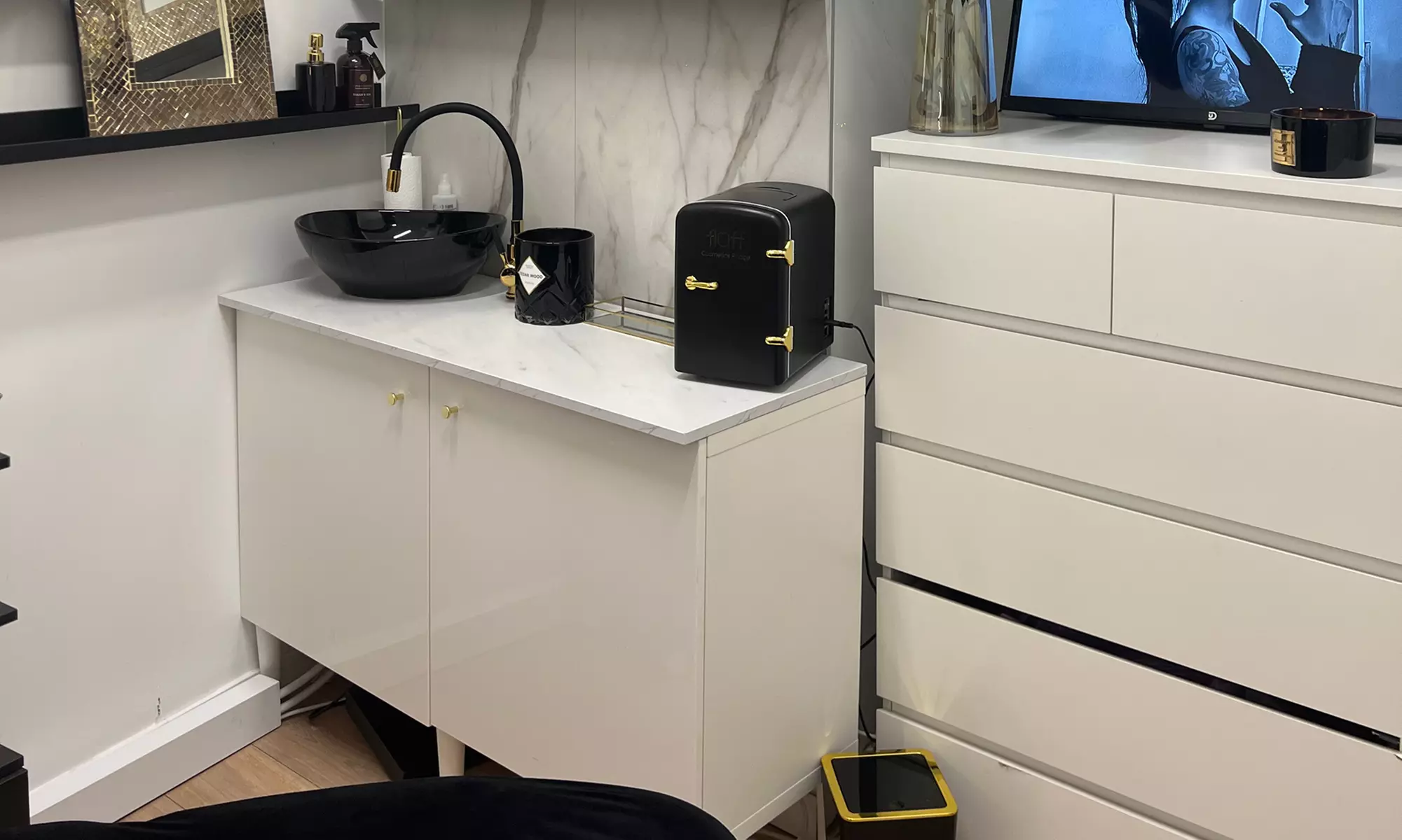 Oczyszczanie wodorowe i zabieg radiofrekfencji mikroigłowej