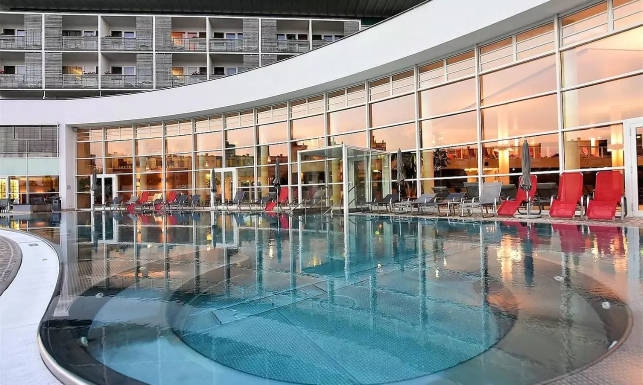 Österreich: 2-5 Nächte mit 4000m2 SPA- & Thermenbereich
