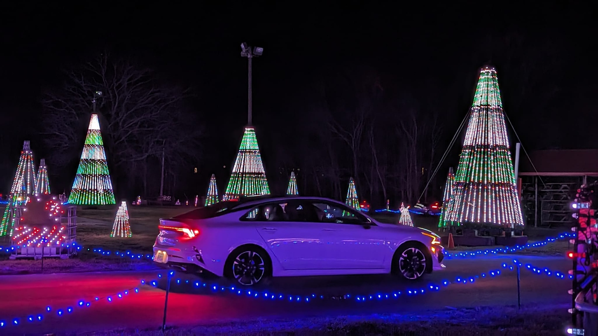 Connecticut's Best CT Drive-Thru, Featuring 1+ Million Lights