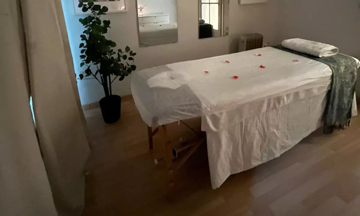 Limpieza facial de 8 pasos con opción a vitaminas y/o BB Glow para 1