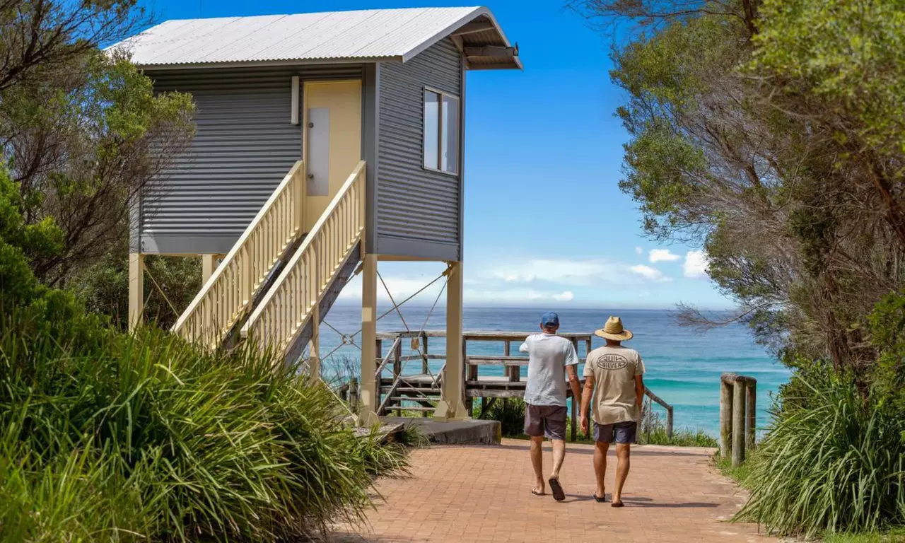 South Coast: 4* Two-Bedroom Apartment Stay with Bottle of Wine