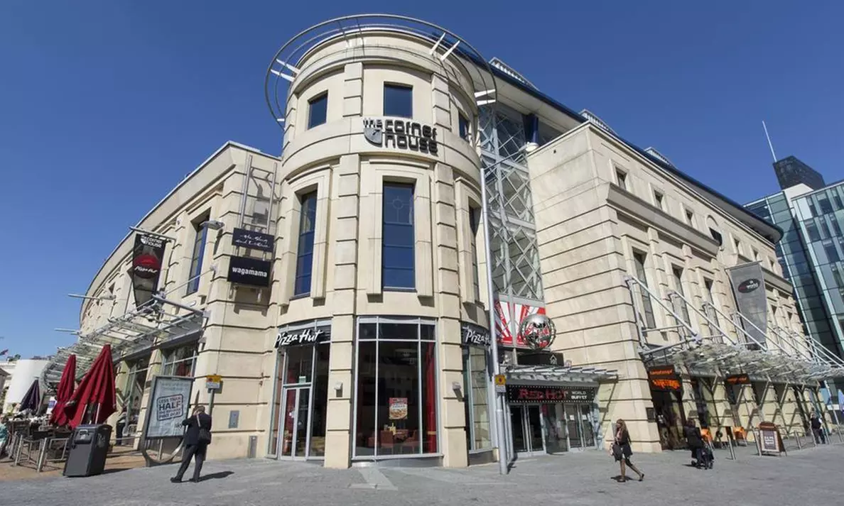 Axe Throwing with Smart Lanes, Touch-Screen Tab, & Expert Coaching