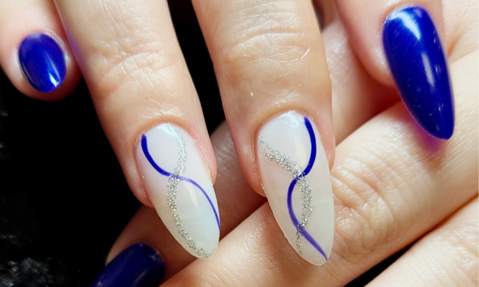 Beauté des mains et/ou des pieds avec pose de vernis à Nath Nails