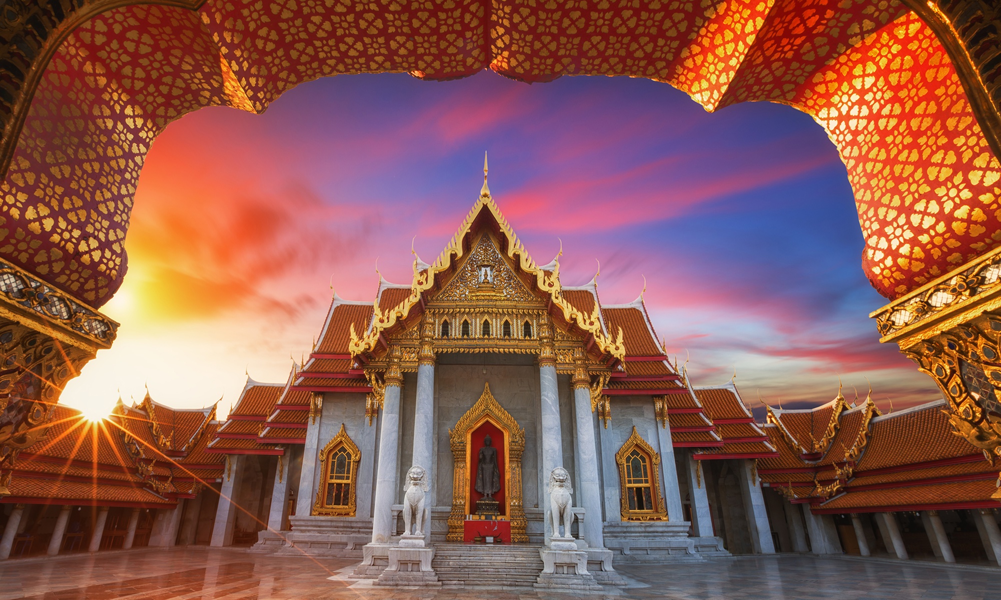 ✈ 7-Day Bangkok Getaway w/ Air from TripToGo