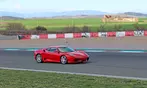 Conducción de un Ferrari con acceso a boxes y pit-lane