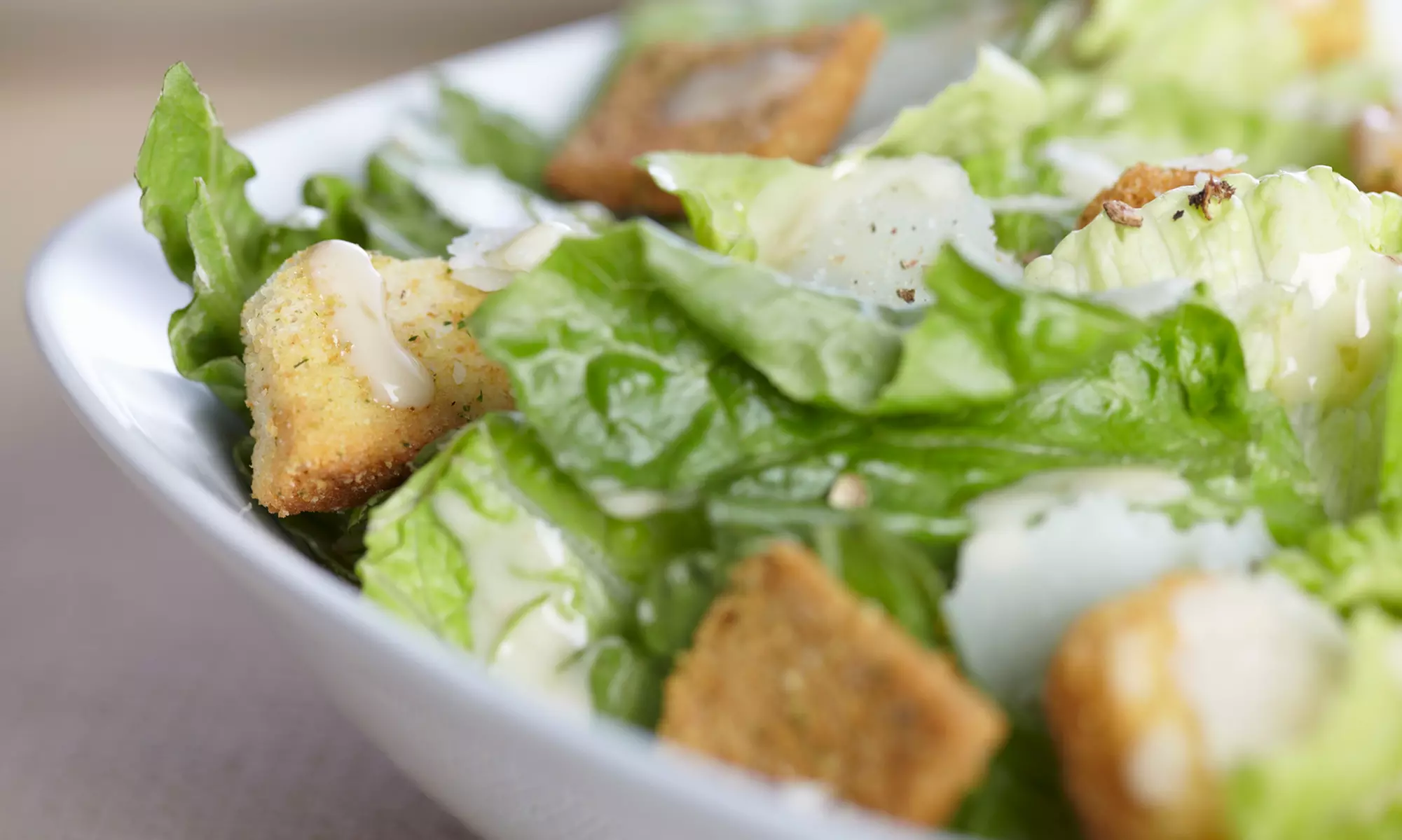 Amour et saveur dans vos assiettes au restaurant Les Amis Dinent