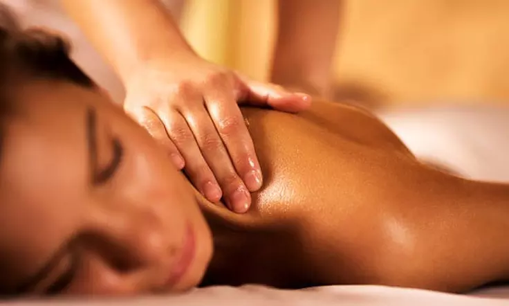 1, 2 o 3 sesiones de masaje descontracturante de duración a elegir