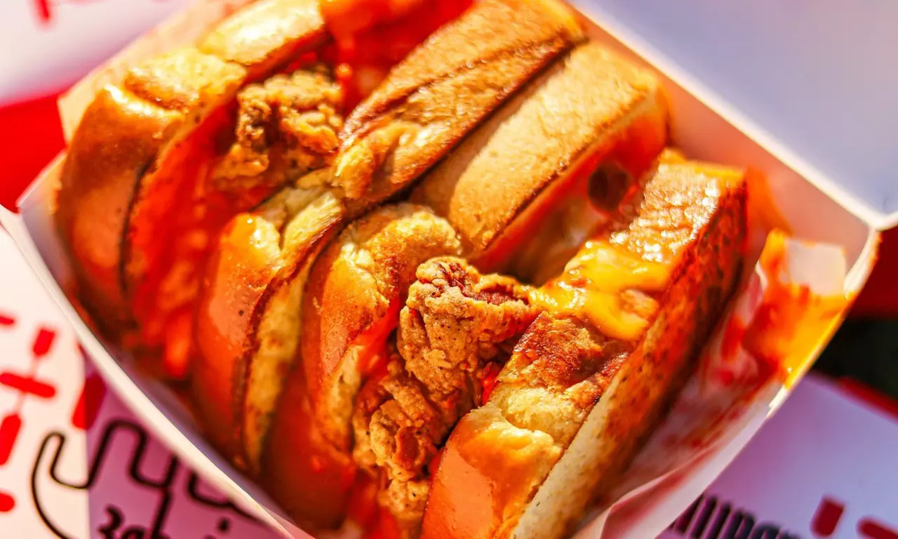 Satisfy Your Cravings with Up To AED 240 To Spend On Burgers