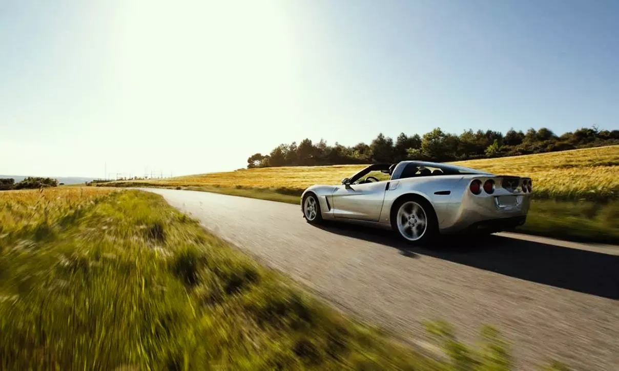 Ruta de conducción en un Ferrari y Porsche o Lamborghini y Corvette